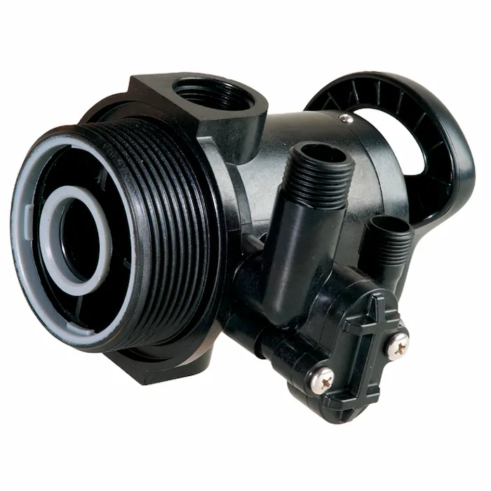 Монтаж ручного клапана Runxin F64B на фильтровальном баке диаметром 10 дюймов